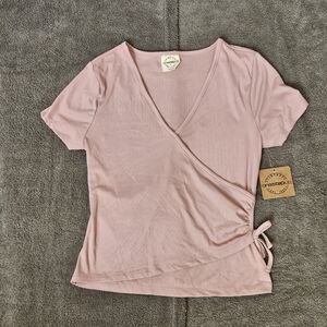 One Step Up V-Neck Shirt Faux Wrap Short Sleeve Lightweight Stretch Size L New